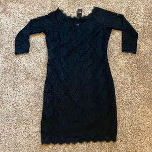 NWT Torrid back lace off-shoulder body con dress